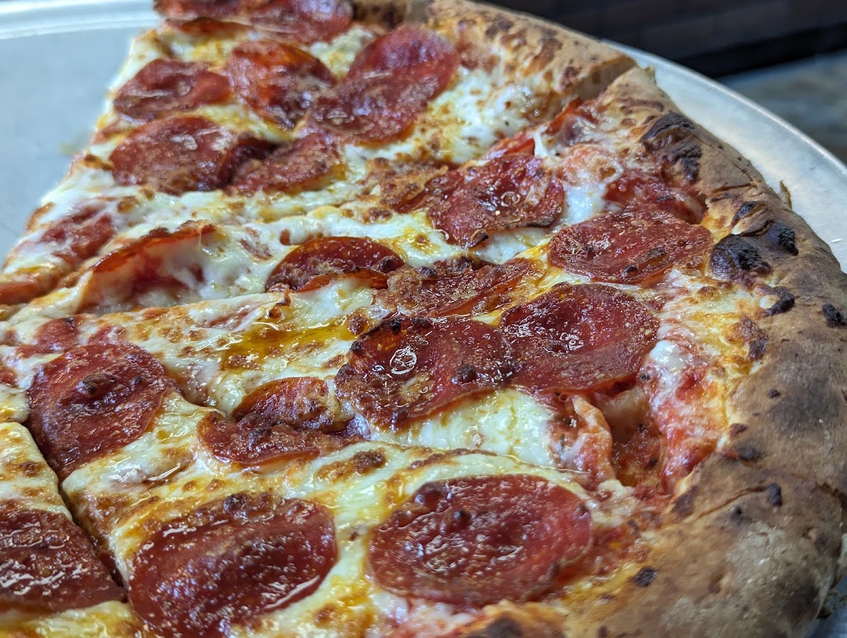 Dough Boyz Pizza & Wings-5